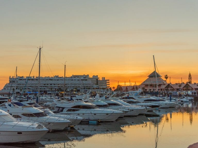 sunset cruise on yacht Algarve