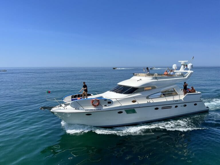 Explore Algarve yacht