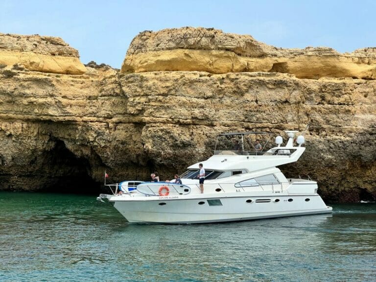 Explore Algarve yacht